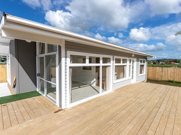 CHARMING RENOVATED HOME AWAITS YOU!