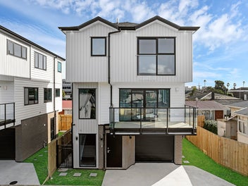The Albion Luxe – A Modern Residence of Elegance