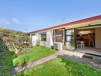 PERFECT DOWNSIZE OR STARTER!