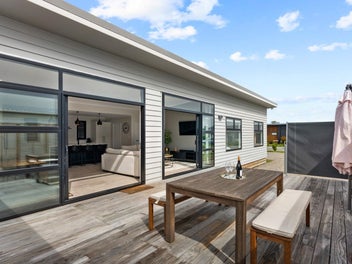 Your Martinborough Escape Awaits