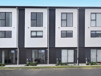 Spacious 4-Bedroom Homes in Mangere Bridge