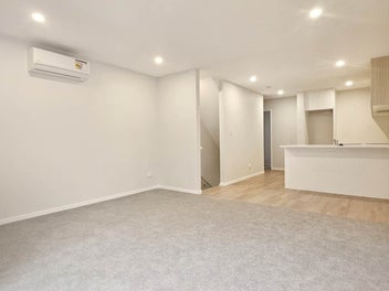 Well-Appointed 3-Bedroom Home in Mangere Bridge