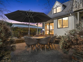 Family Living in Clyde