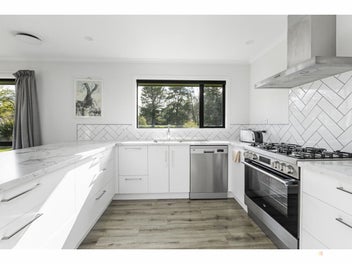 Fabulous Contemporary Lifestyle in Orari