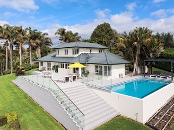Lifestyle Retreat with Sweeping Views