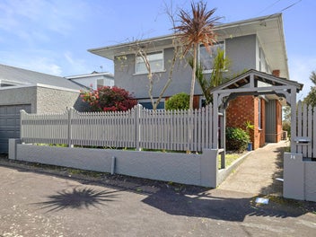 SEE THE VIEWS, FEEL THE POTENTIAL - MAKE IT YOURS!