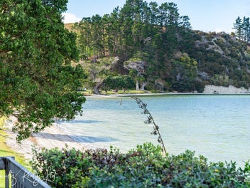 Seaside Bliss in Whakapirau