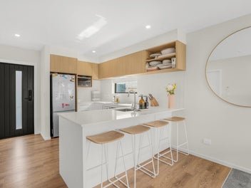Your Ideal Townhouse Retreat in Avalon