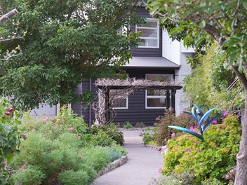 Coastal Ease | Contemporary Style