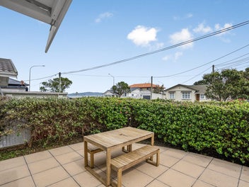Petone Charm, Modern Touch