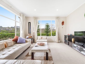 Lucky Number 8 - Your Dream Home Awaits!