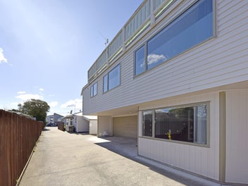 Stylish and Freehold - Must Be Sold!