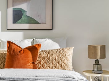 Best Buy In Eastern Bay!