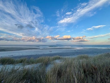 EXCEPTIONAL BEACHFRONT OPPORTUNITY