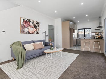 OWNERS HAVE MOVED OUT! NO PLAN B!