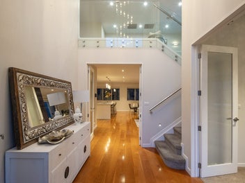 Huge Family Living - Incredible Value