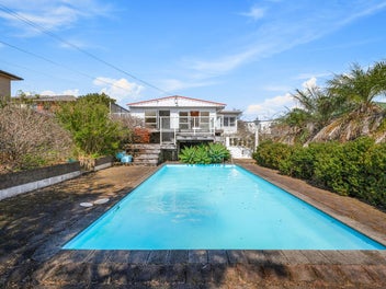 Prime Opportunity - 938sqm Freehold Section