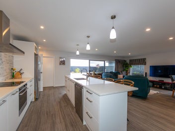 Modern comfort in tranquil Te Awa location!