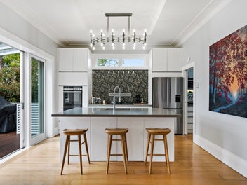 Timeless family sanctuary in the DGZ