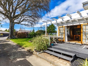 Motivation high - Vendor relocating