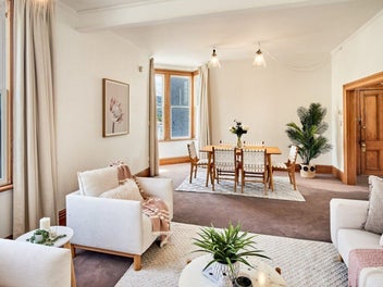CLASSIC MT VIC VILLA WITH MODERN FAMILY COMFORT