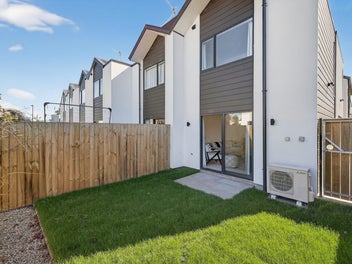 Freehold & Modern - The Perfect Investment!