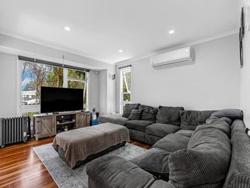 Opportunity Awaits...Overseas vendors must Sell !