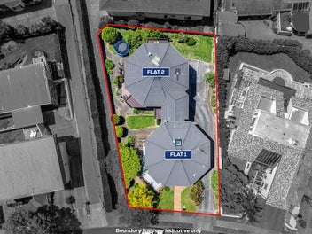 Freehold 1,002 m2 incl two titles in Macleans Zone