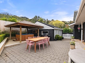 Private Family Retreat in Sought-After Khandallah