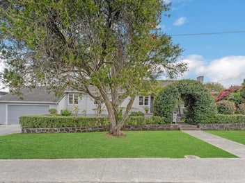 Potential Plus · Dual Homes, Income & Development