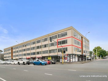 Mt Eden Apartment: Top Schools & City-Side Con...