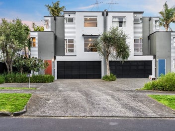 Overseas Vendors Say Sell - Must Be Sold!
