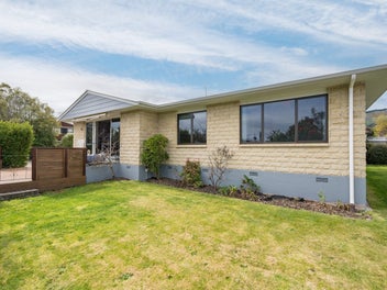 Sunny, Spacious & So Well Positioned!