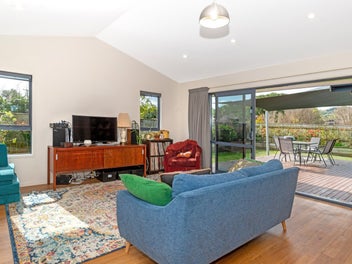 Enjoy easy coastal living