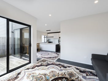 Smart Layout - Owner Says Sell!