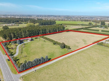 Totally unique opportunity on four hectares
