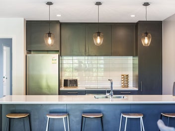 SINGLE LEVEL, FREESTANDING HOME