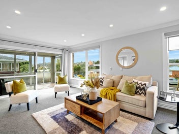 Stylish Family Home in Prime Hillpark Location