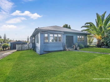 Character, Charm and Family Living!