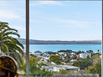 Sun and sea with impeccable design