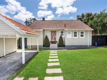 A Warm, Character-Filled Home in Mount Albert