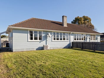 Two dwellings. One landholding. Big opportunity.