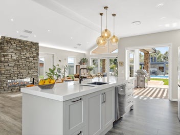 Entertainers Paradise - Family Living in Luxury!