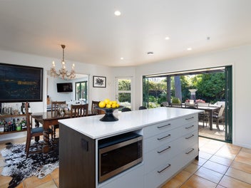 City convenience - complete privacy