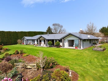 Exceptional views with income