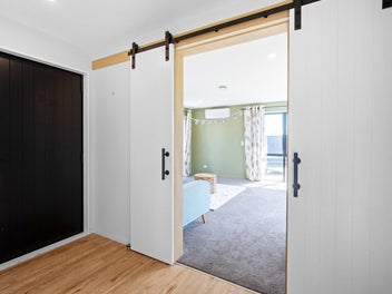 Private, family-built home in a prime Rolleston