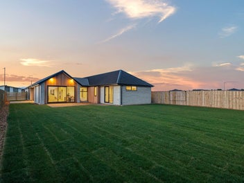 Modern Design, Living Divine