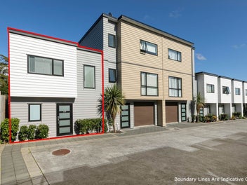 Modern, Sunny & Spacious – End Unit Oasis