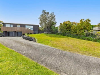 Modern Comfort & Lifestyle in Prime Location