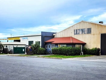 Image 1 of 3